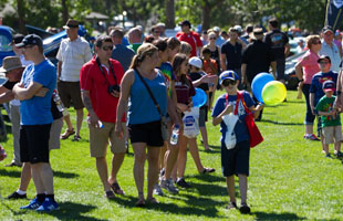 A crowd at the Rock 'n' August event