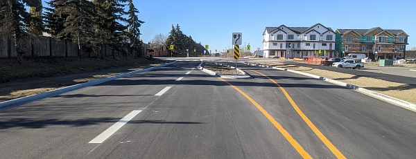 Photo of Villeneuve Road on a sunny day