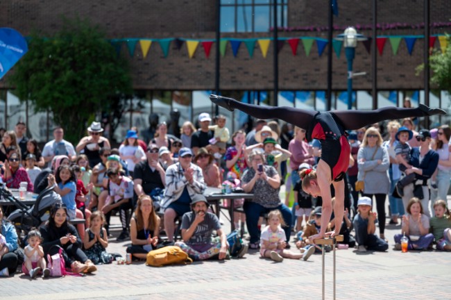 balancing in front of crowd
