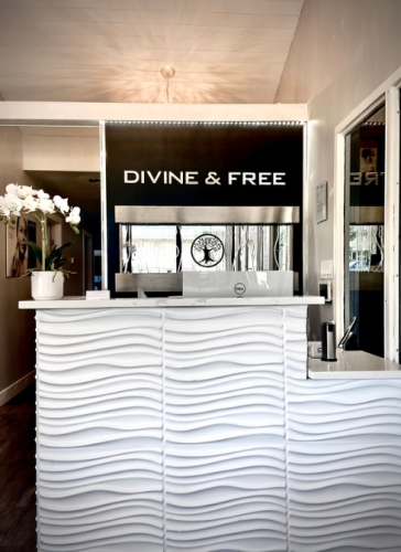 divine and free