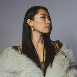 Darla Daniels Headshot